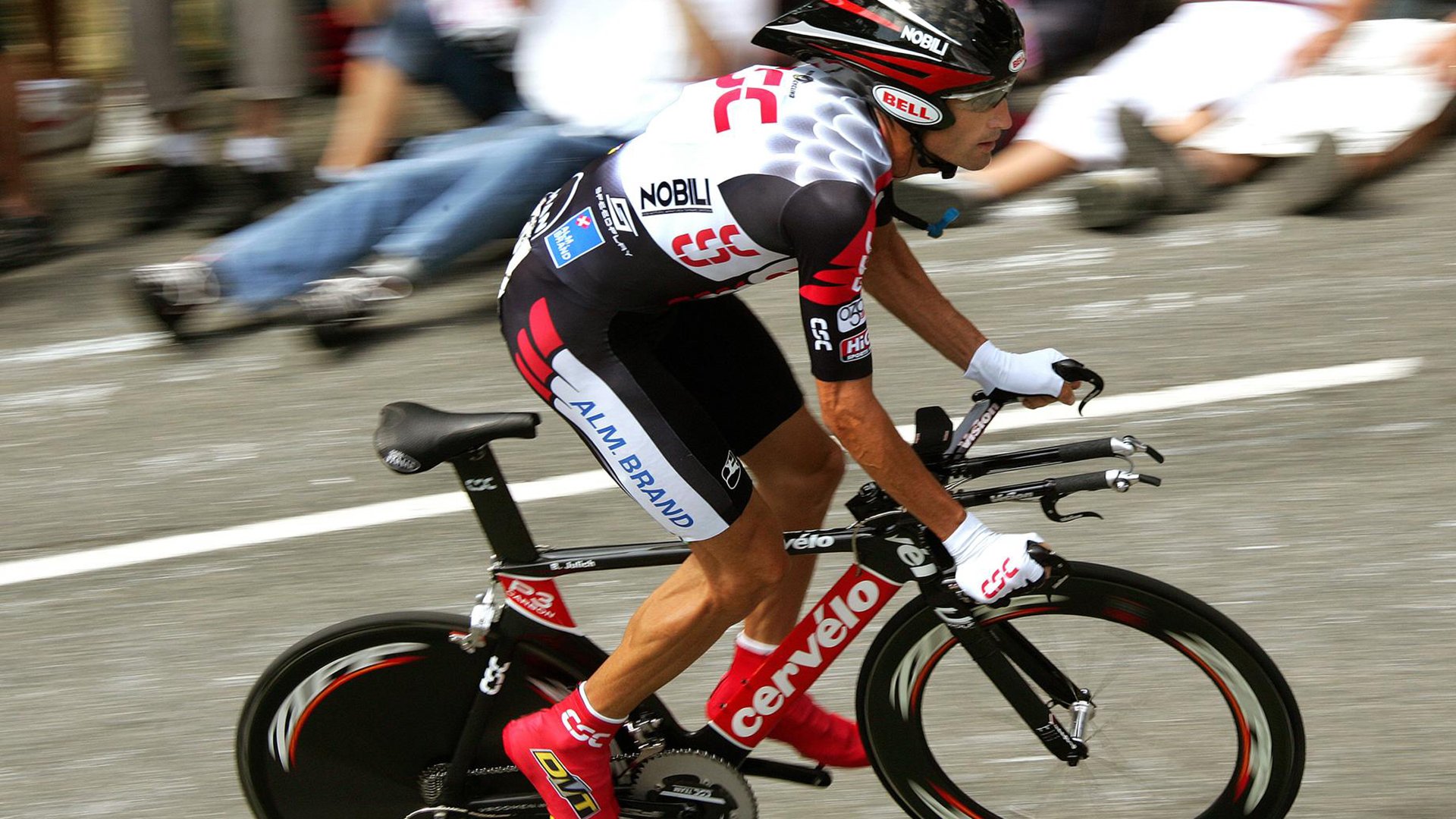 卢卡·乌兰多蝶泳转身干净利落